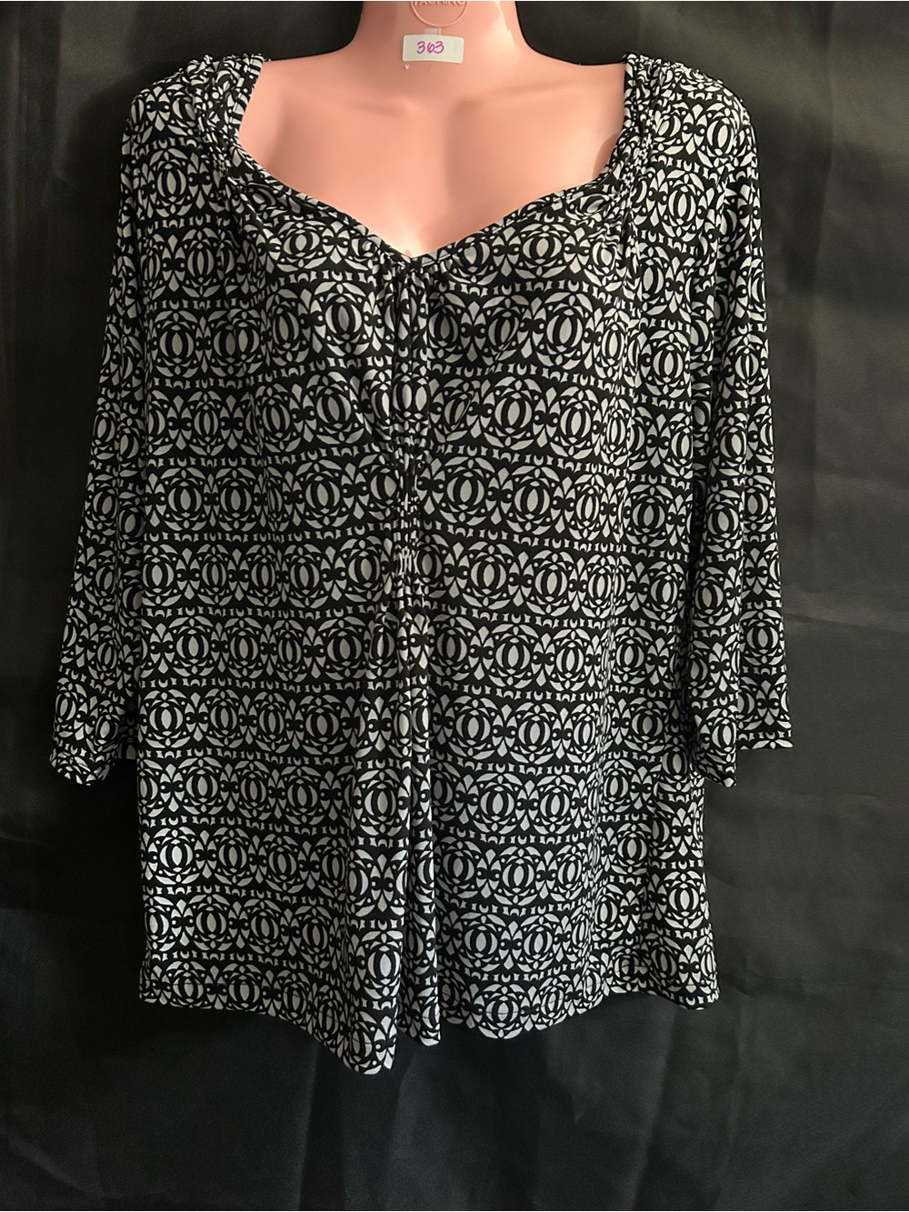 East 5th Black & White Patterned Women's Top LG